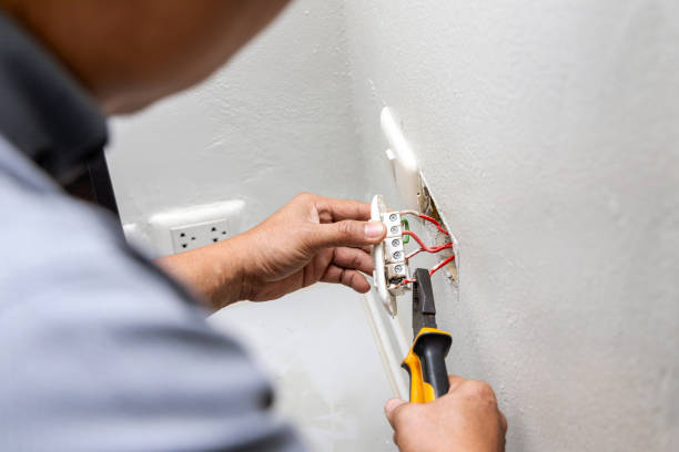 Best Electrical Contractors for Businesses  in Ocean Shores, WA