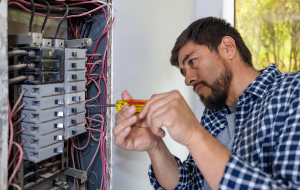 Best Affordable Emergency Electrician  in Ocean Shores, WA